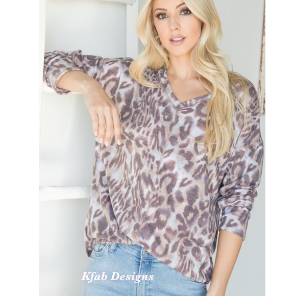 LAST ONE! V Neck Super Soft Cheetah Print Top! - Picture 2 of 9